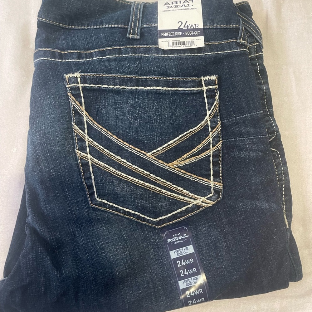 Brand new. Didn’t fit and it was too late to return